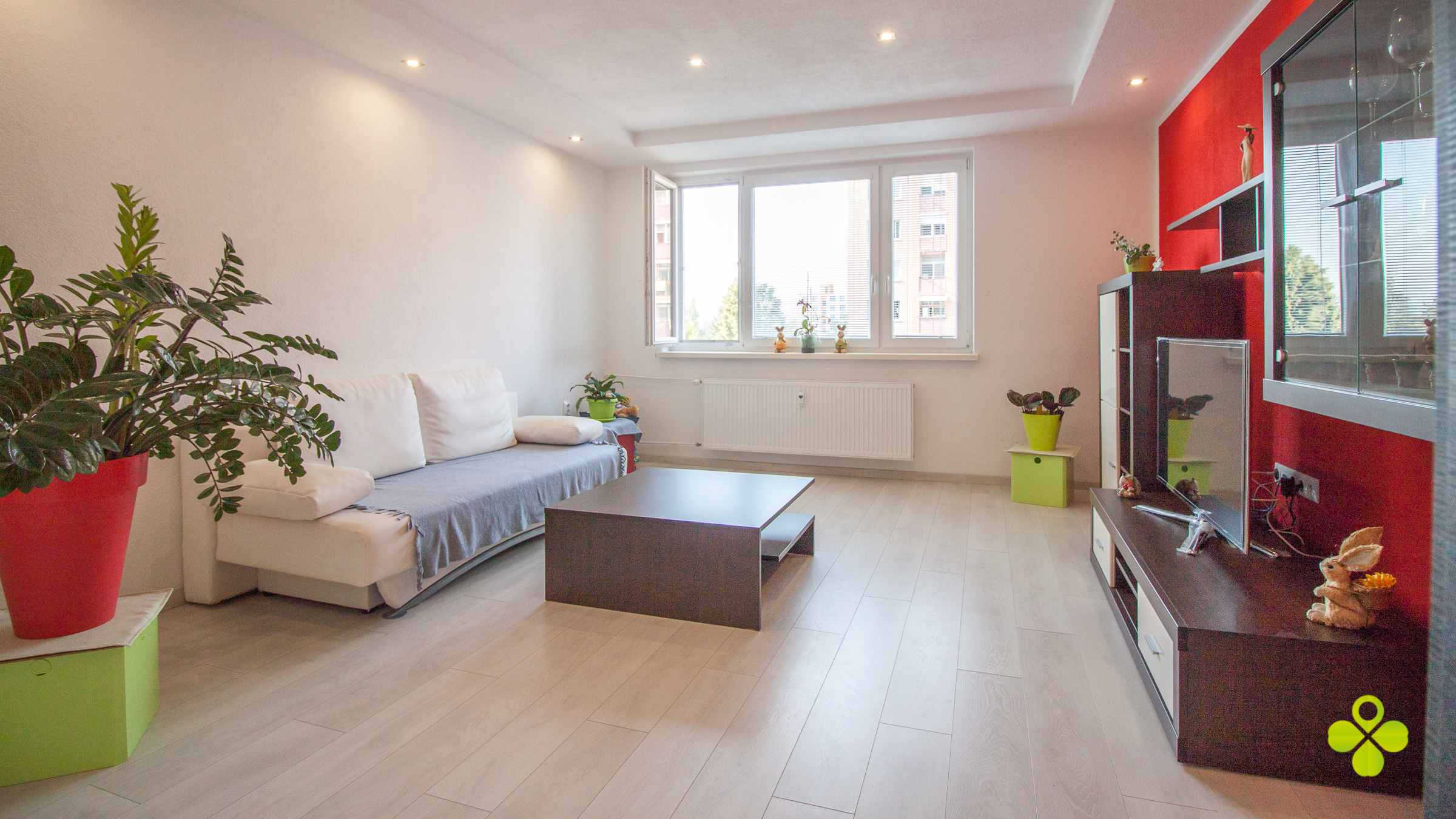 PREDANÉ – Zrekonštruovaný 3 izbový byt s lodžiou 72 m2 UL. Žarnova Zapotôčky