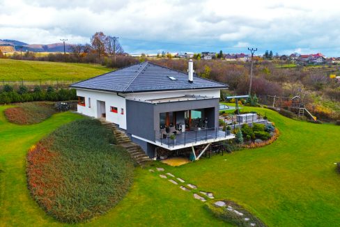 dji_fly_20231124_121536_331_1700825465193_photo_optimized