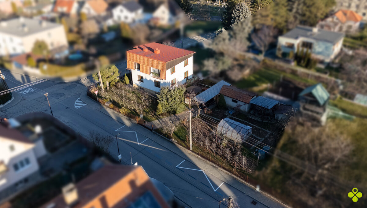 dji_fly_20241228_141038_0627_1735391791444_photo