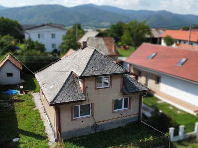 ÚTULNÝ RODINNÝ DOM – SEČ