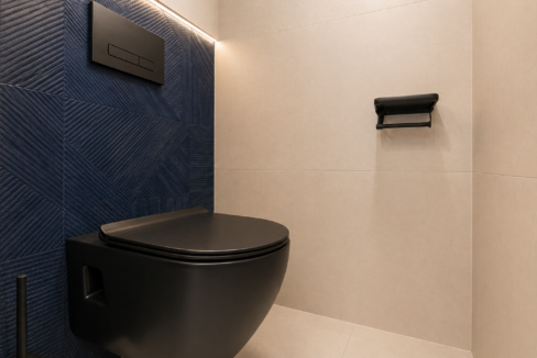 cf72c1ba-3ee9-4a01-b7b7-45f4bf3ce744