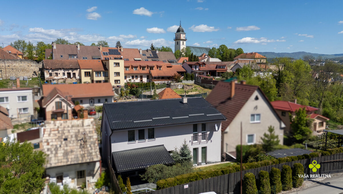 dji_fly_20260426_130604_0141_1777201365644_photo