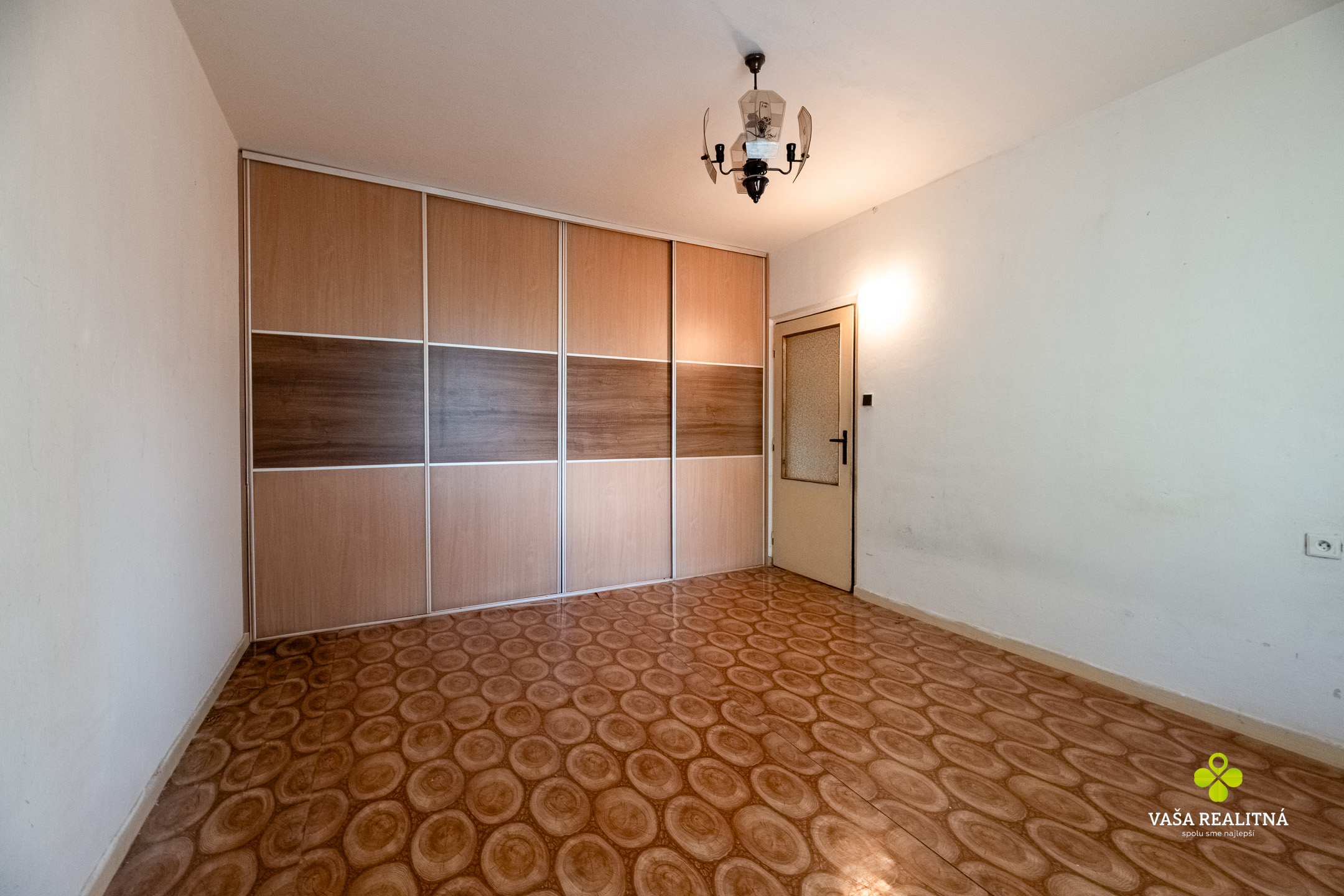 1 izbový byt s balkónom v Novákoch