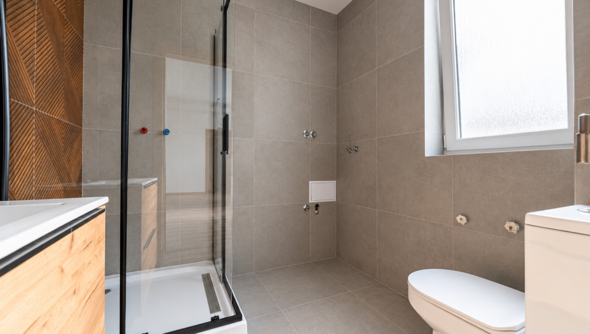 Modern Minimalist Bathroom Installation